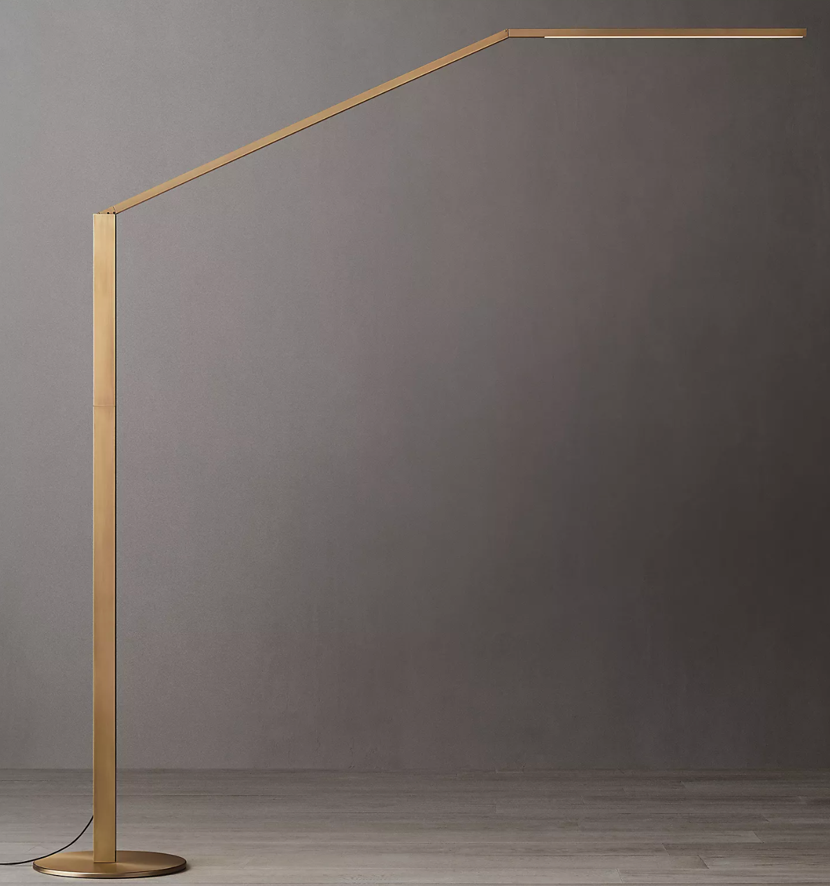 Grande Floor Lamp