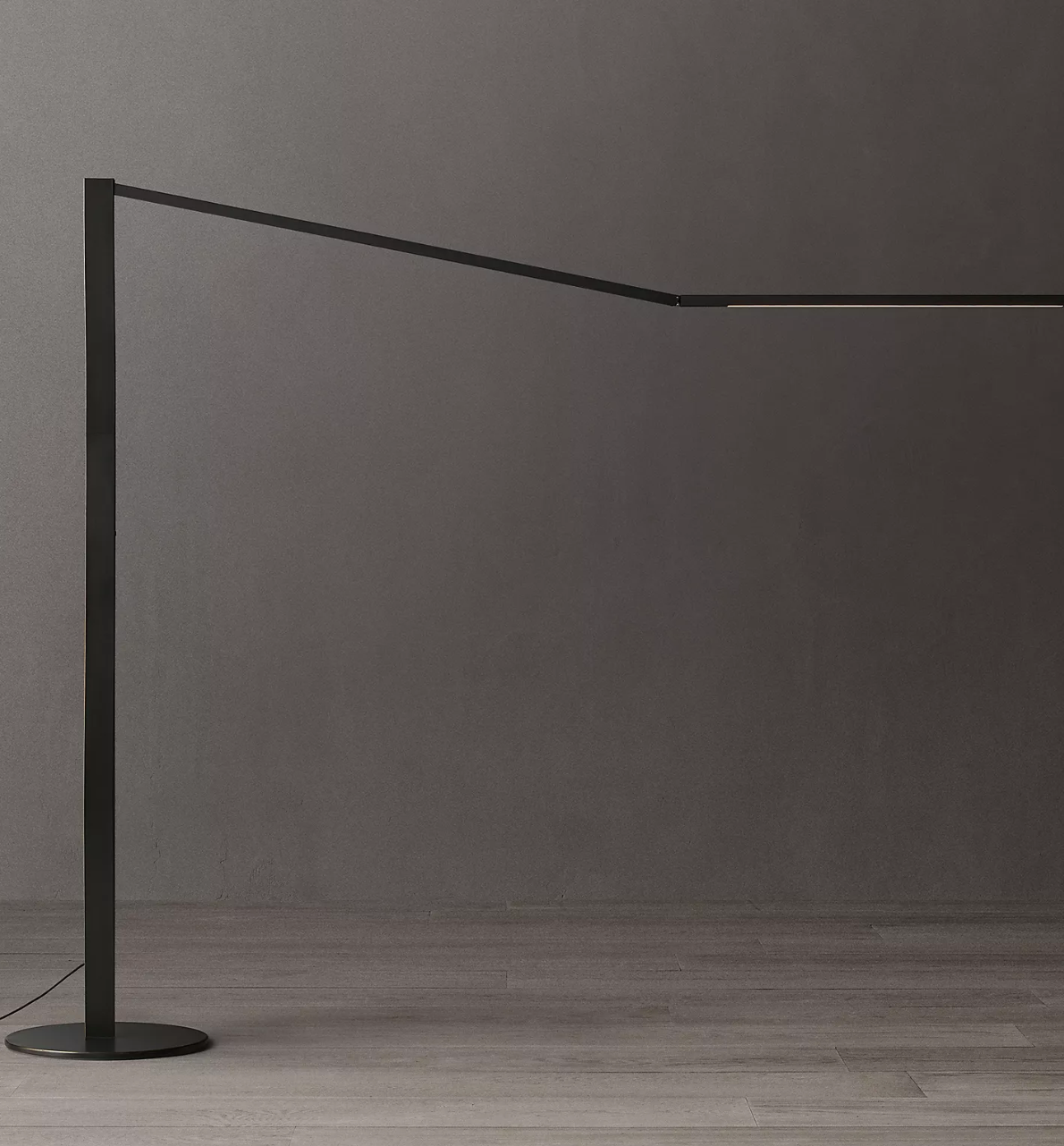 Grande Floor Lamp